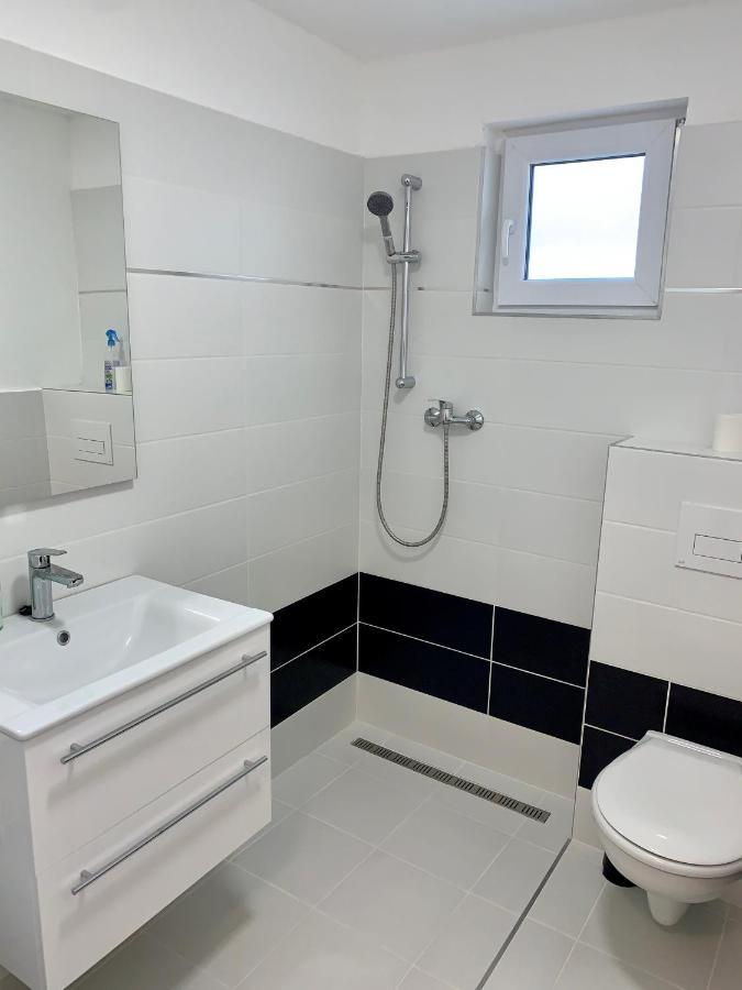 Var-Lak Apartman Erlau Exterior foto
